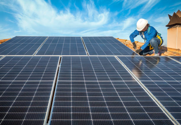 Best Roof Insulation Installation  in Independence, VA